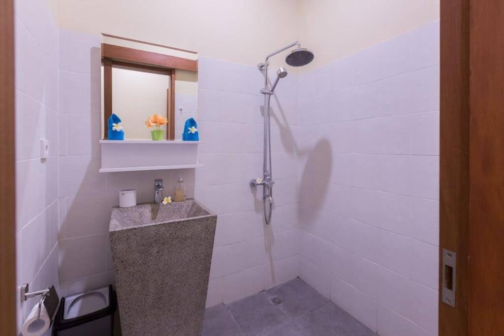 Villa Hitam Putih Legian Bali Seminyak Eksteriør billede