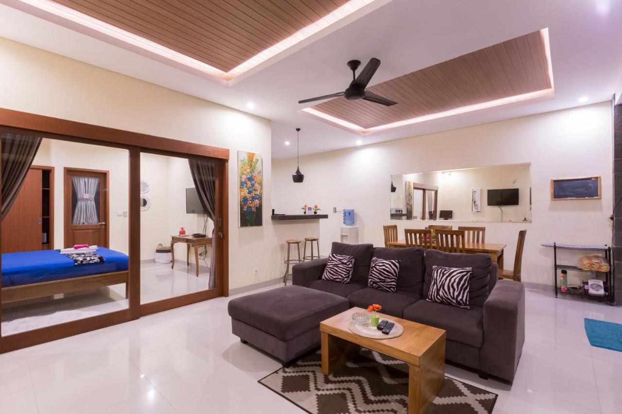 Villa Hitam Putih Legian Bali Seminyak Eksteriør billede